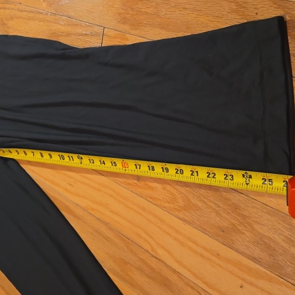 NWT Brand New Women's Vuori Black S/S 'Lux Crew Jumpsuit" Various Sizes - Picture 10 of 12